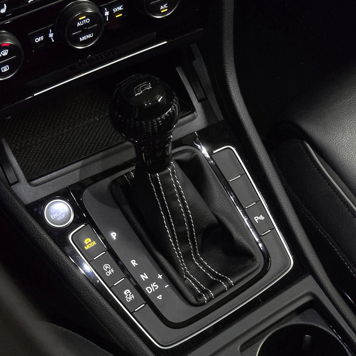 Noriva Carbonschaltknauf | Passend für Golf 7 / 7.5